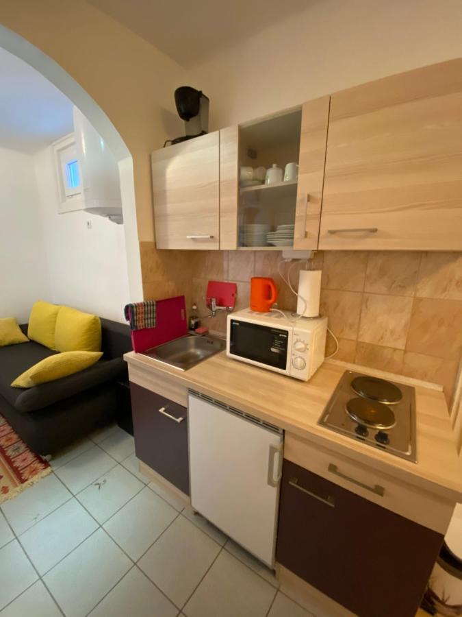 Apartment And Rooms Heart Of The City Budapest Exteriör bild