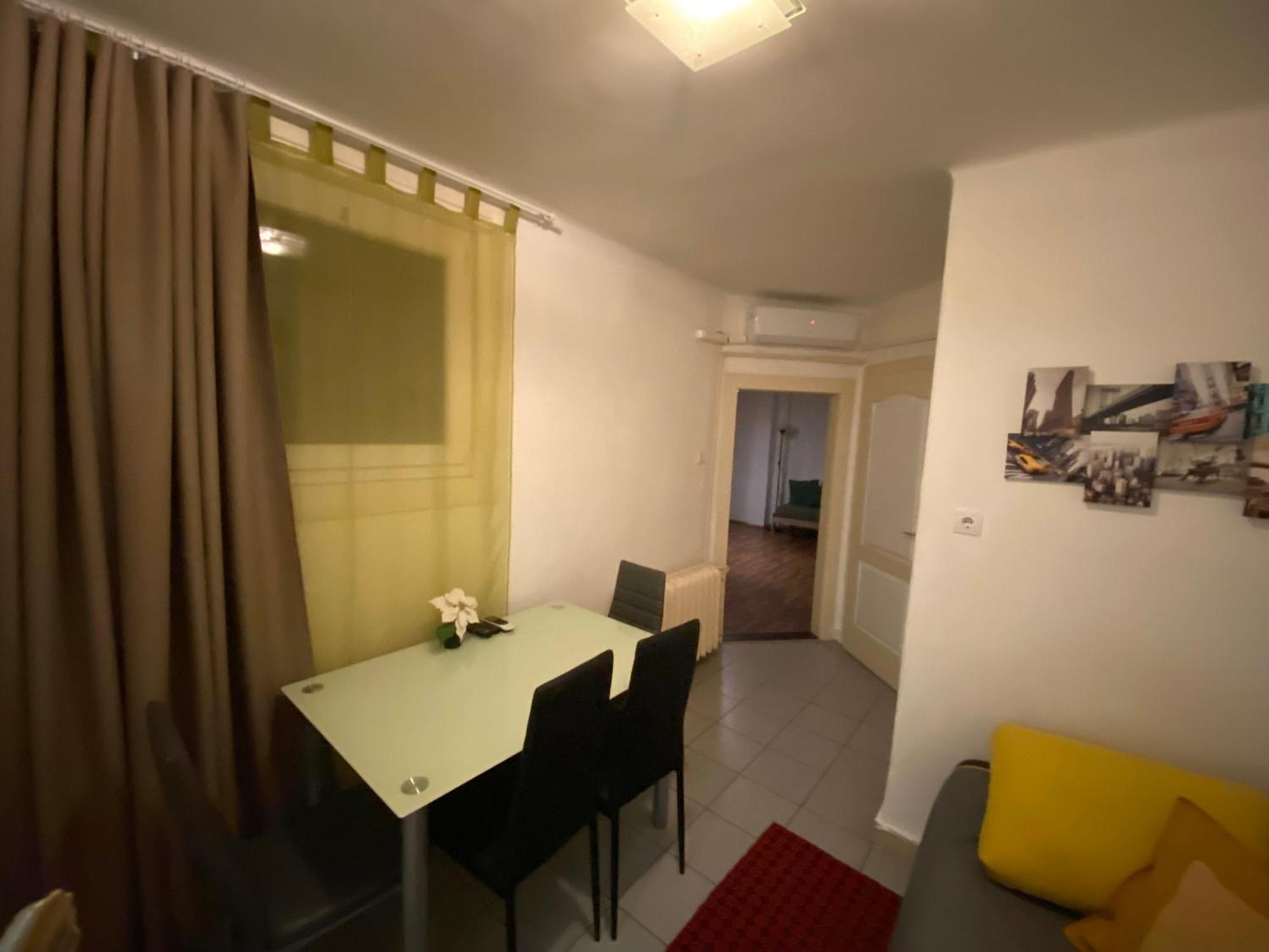Apartment And Rooms Heart Of The City Budapest Exteriör bild