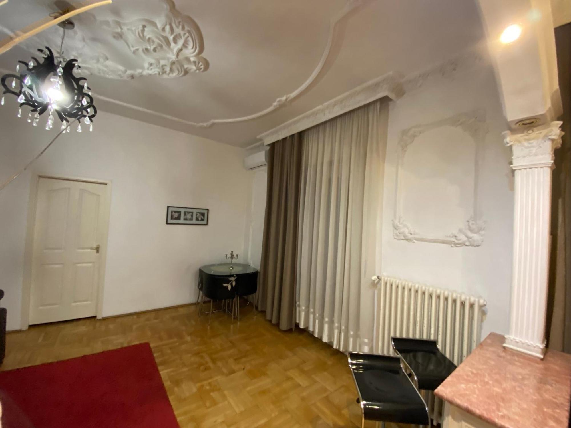 Apartment And Rooms Heart Of The City Budapest Exteriör bild