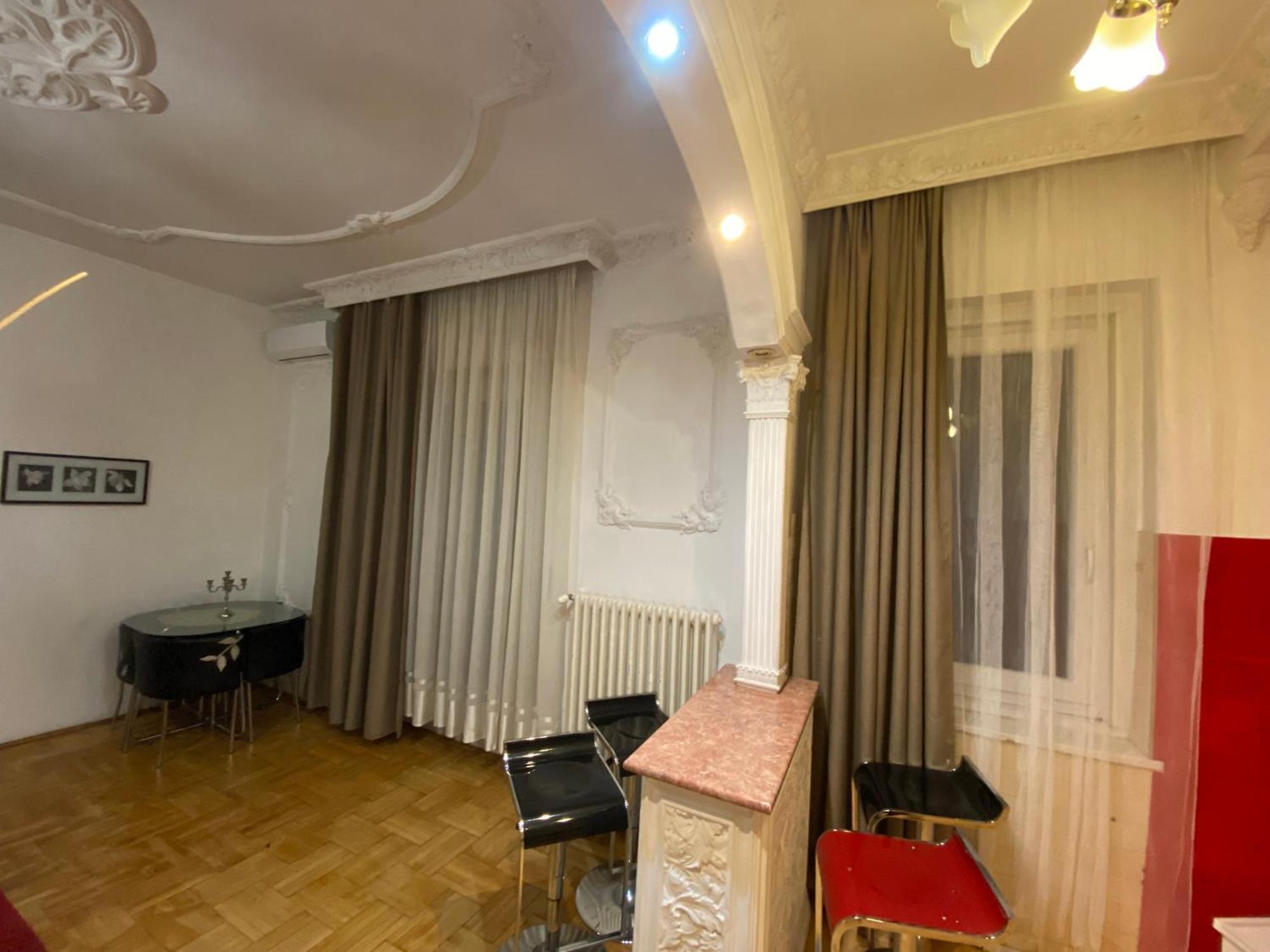 Apartment And Rooms Heart Of The City Budapest Exteriör bild