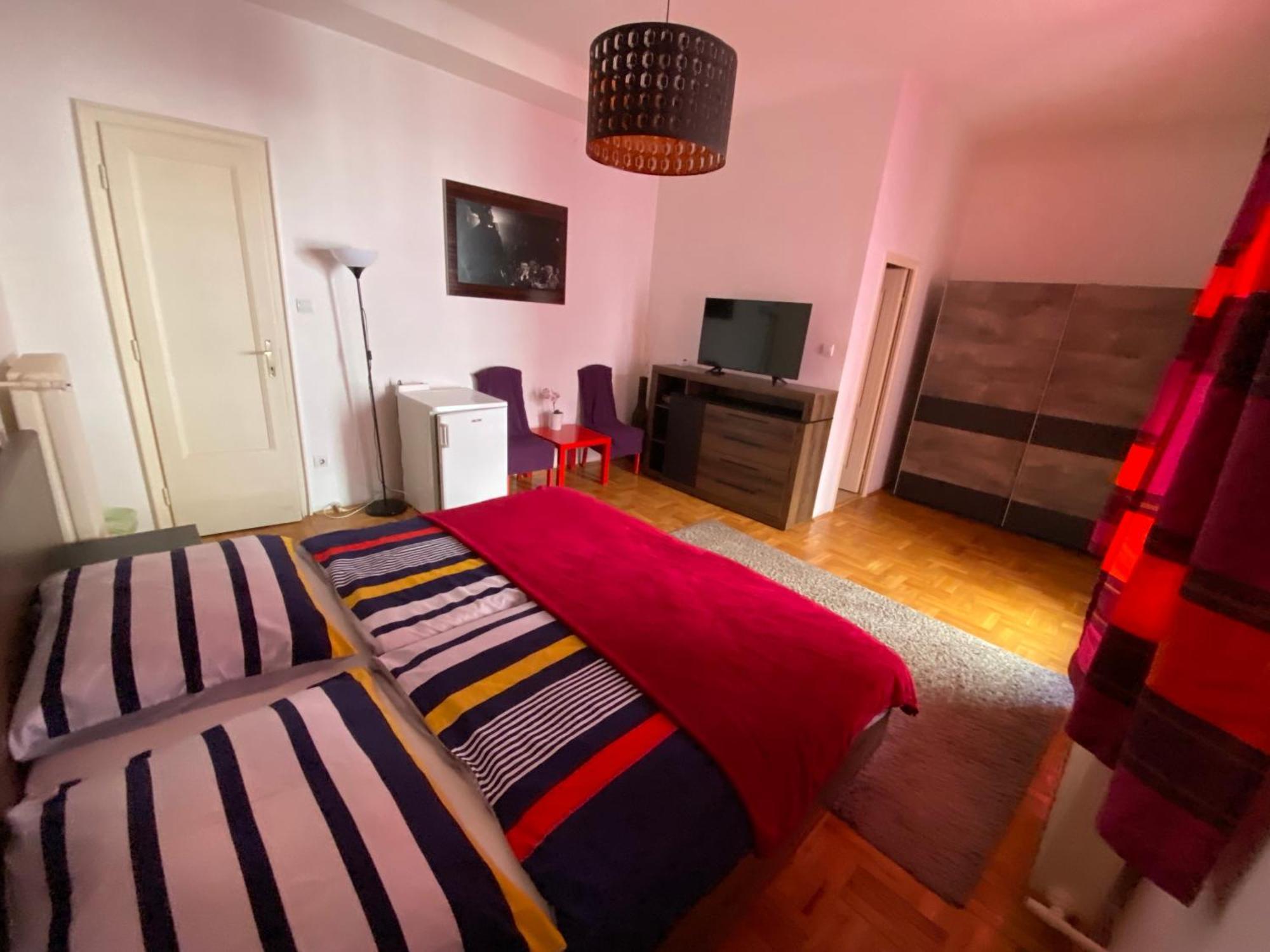 Apartment And Rooms Heart Of The City Budapest Exteriör bild
